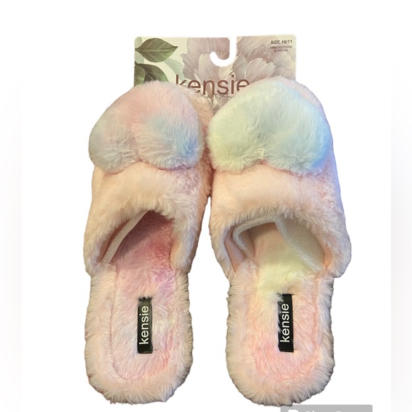 Kensie Shoes - Kensie Size XL 10/11 Fuzzy Memory Foam Slippers
